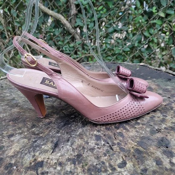 Women Vintage Leather Light Purple Slingback Sandals By Bally Size 6s - Picture 7 of 8